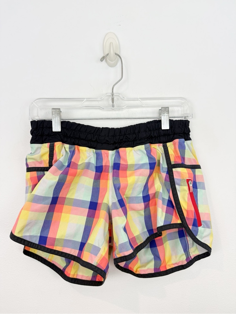 Lululemon Seawheeze 2013 Tracker Plaid Short Multicolor Size 6